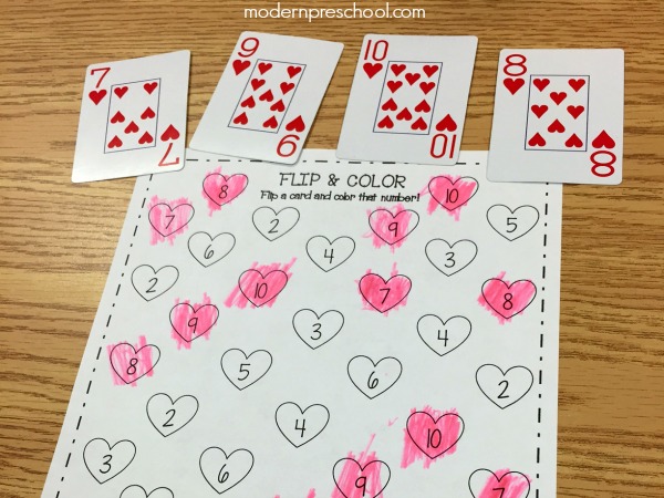 Free printable number matching card heart activity for preschool and kindergarten!