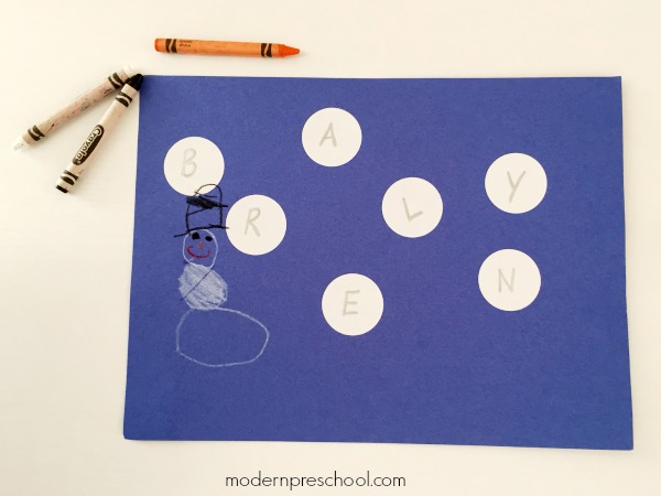 Simple letter matching snowball fight activity to practice name recognition for toddlers & preschoolers!